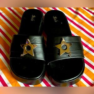 NWOT  SHEIN platform sandals, black with chrome star detail, size 39/8